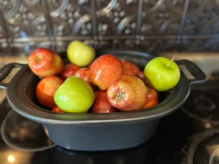 Choosing the Best Apples for Rich Slow Cooker Apple Butter